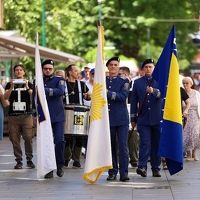 Veterani Prve brigade policije prodefilovali Starim Gradom: "I ovim činom pokazujemo da ima ko braniti Bosnu"