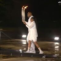 Marie-José Pérec i Teddy Riner upalili olimpijski plamen u Parizu