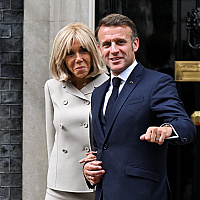 Macron pokrenuo tužbu protiv američke influenserice koja tvrdi da je njegova supruga rođena kao muškarac