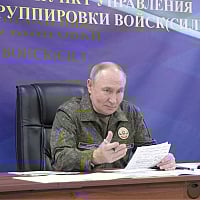 Putin zatražio od generala da smanje nepotrebne žrtve, tvrde da su opkolili 50 ukrajinskih bataljona