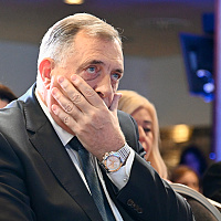 Kongresmeni Meeks i Keating traže odgovor od Rubija: Zašto su Dodiku i saradnicima ukinute sankcije?