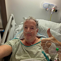 Piers Morgan se javio iz bolničkog kreveta nakon što je slomio kuk: Šaljivo optužio Donalda Trumpa za pad