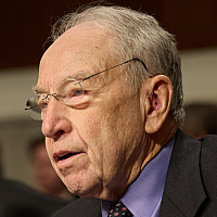 Američki senator: Stotine računa švicarske banke je možda povezano s nacistima