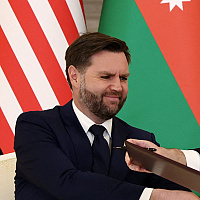 Vance šalom "razbio led": "Alijeva supruga je ujedno i potpredsjednica, nadam se da to neće dati ideje mojoj ženi"