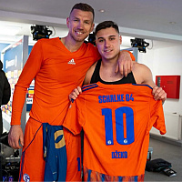 Džeko zamijenio dres sa zanimljivim igračem, mogao bi ga naslijediti u reprezentaciji BiH