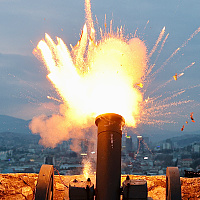 Pucanj topa sa Žute tabije u Sarajevu najavio završetak posta i kraj mjeseca ramazana