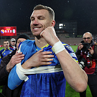 Schalke se oglasio o povredi Dijamanta: Trenutno se podvrgava detaljnim pregledima ramena