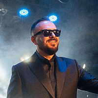 Tarik Stambolić released the music video for the song "Leptiri u zraku su," collaborating with well-known authors.