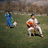 Faris Pinjo has a new single "Etida o ambalažama": The video inspired by Wes Anderson's aesthetics