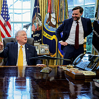 Trump: The war is nearing its end; JD Vance: The president wants a major "Trump deal" with Iran.