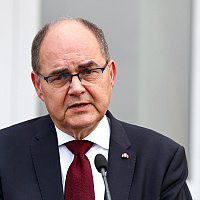 Schmidt after meeting with Austrian President: There was one thing I simply could not explain to him.