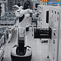 See how Chinese AI humanoid robots perform tasks in manufacturing.