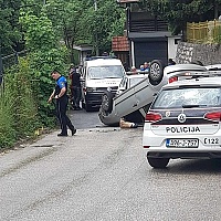 Sarajevo: Jedna osoba povrijeđena u prevrtanju vozila u naselju Koševo