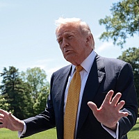 Trump uvjerava da je trenutni rast cijena kratkoročan: Inflacija će pasti kad završi rat s Iranom