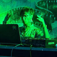 Profesorica danju, DJ noću: Priča o Banjalučanki koja spaja učionicu, pozorište i muziku