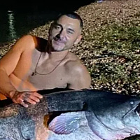 Nevjerovatan ulov u Pančevu, ribar uhvatio soma dugog dva metra: Bila je to borba za pamćenje
