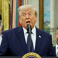 Trump priznao da je intervenisao kod FIFA-e zbog crvenog kartona Balogunu nakon faula nad Muharemovićem