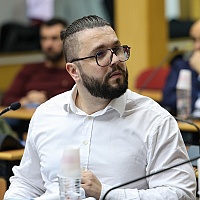 Arslan Dučić nezadovoljan izradom Ars Aevi mosta: Kaže da jedna daska košta 800 eura, a da radnik višak nosi kući