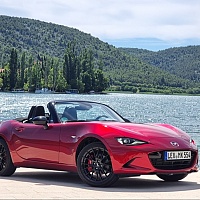Sljedeća Mazda MX-5 će imati električni pogon, u planu je još jedan sportski model