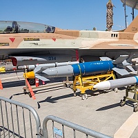 New York Times: SAD bombom od 900 kilograma ubila roditelje i njihovo dvogodišnje dijete u Iranu