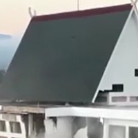 Pogledajte momenat kada se zgrada u Indoneziji potpuno urušila nakon zemljotresa, ljudi panično bježali