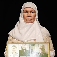 Irenu Mulamuhić pamtit ćemo po umjetničkom svjedočenju: Kao Majka Srebrenice je sedam dana stajala i šutjela