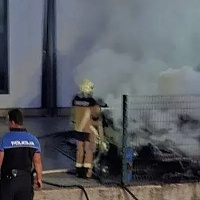 Veliki požar u fabrici za proizvodnju jahti u Vitezu, vlasnica tvrdi kako je podmetnut: "Ovo je ozbiljan čin"