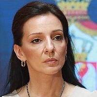 Marinika Tepić: Generacije koje nisu učestvovale u zločinima odrastaju noseći teret da se ime Srbije povezuje s njima