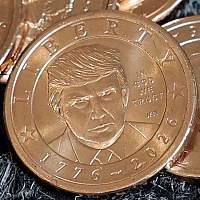 Prvi put u 100 godina: Trumpov lik na kovanicama, kolekcija rasprodana u nekoliko sati