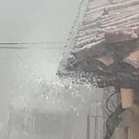 Snažno nevrijeme pogodilo Sloveniju i Italiju, udari vjetra prelazili 100 km/h