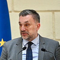 Konaković od EU tražio sankcije zbog sahrane Mladiću: Srbija je prihvatila veličanje zločinaca kao dio identiteta