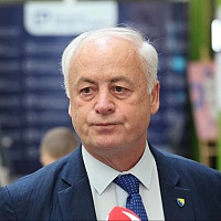Arnautović poziva na ukidanje anomalija: "Nepojmljivo je da član Predsjedništva glasa za predsjednika susjedne države"