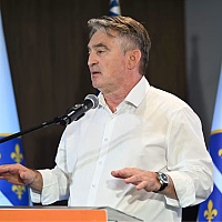 Komšić: Dirnu li u Memorijalni centar Srebrenica, sve probosanske stranke da kažu da neće praviti vlast s Dodikom