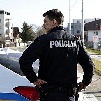 Državljanin BiH uhapšen u Hrvatskoj s više od 11 kilograma droge, policajci ga zatekli ispod automobila