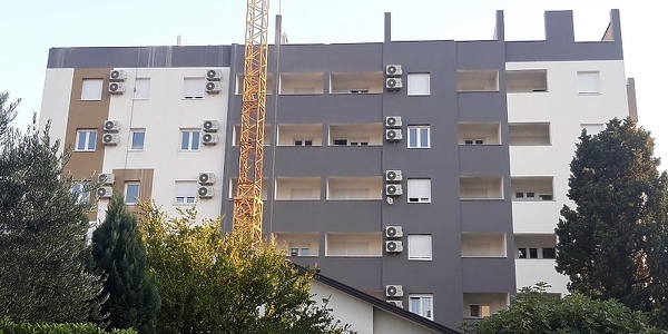 U Mostaru bi 42 porodice mogle ostati bez krova nad glavom, kupili stanove u ilegalnoj  zgradi