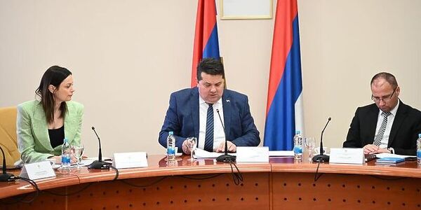 Republika Srpska danas na stol stavlja entitetski izborni zakon kao odgovor Schmidtu