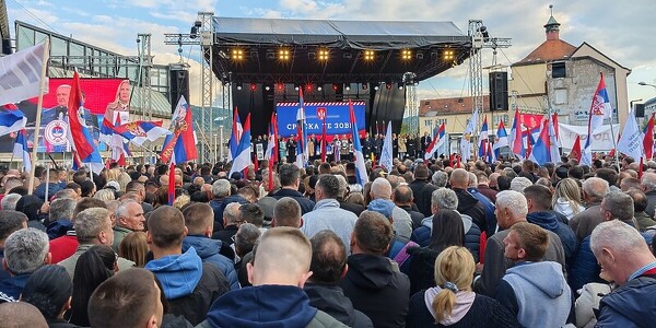 Miting "Srpska te zove" u Banjoj Luci: Prisustvuje hiljade ljudi i dio političkog vrha Srbije