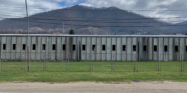 Policija pozvala na saslušanje 26 saradnika Memorijalnog centra u Potočarima, na udaru bošnjačka zajednica u Srebrenici