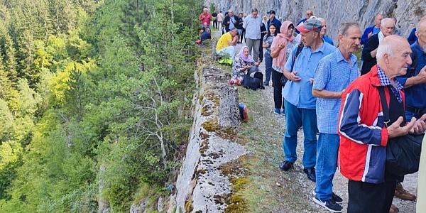 Godišnjica zločina na Korićanskim stijenama: Na svirep način pripadnici MUP-a RS-a su ubili 224 Bošnjaka i Hrvata