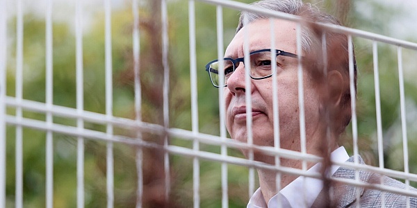 Ko vlada autokratski, pada preko noći: Zašto se promjene u Srbiji dešavaju tako brzo