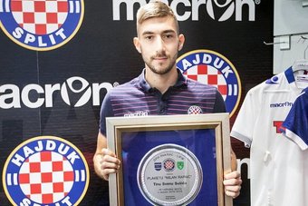 Tino Sven Sušić dobio priznanje od navijača Hajduka