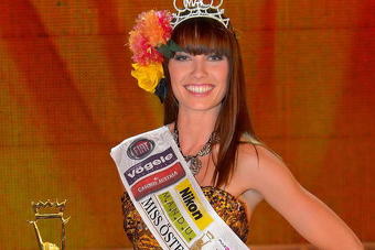 Tri dana nakon pada u provaliju: Preminula bivša Miss Austrije Ena Kadić