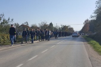 Radnici Krivaje Mobel pješke idu prema Žepču gdje će ih dočekati premijer ZDK