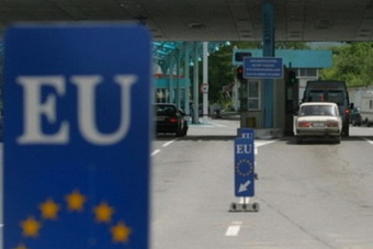 Francuska traži strožije kontrole granica EU, Balkan glavni izvoznik kalašnjikova