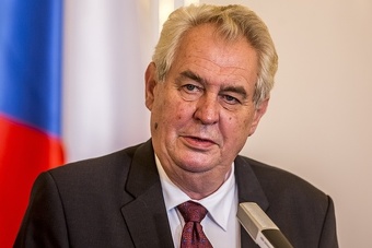 Češki predsjednik Miloš Zeman: Migranti bi se trebali boriti protiv IDIL-a, a ne upadati u Evropu