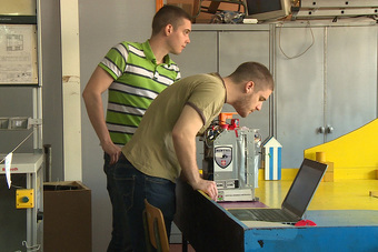 Sajam inovacija i takmičenje u programiranju lego robota u Prijedoru