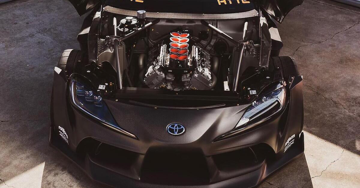 Toyota supra v10