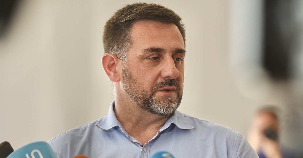 Ramić o podjeli novogodišnjih paketića sa Djedom Mrazom: Ni mesdžid ...