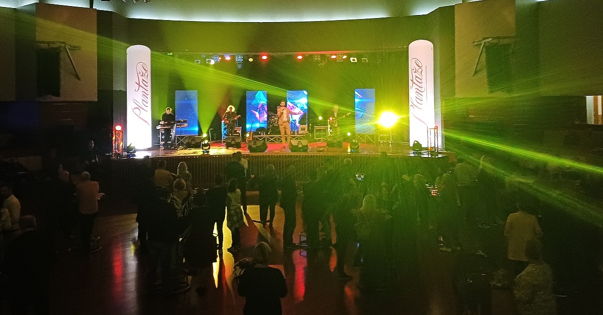Grupa Legende održala sjajan koncert u Sarajevu i ispunila očekivanja ...