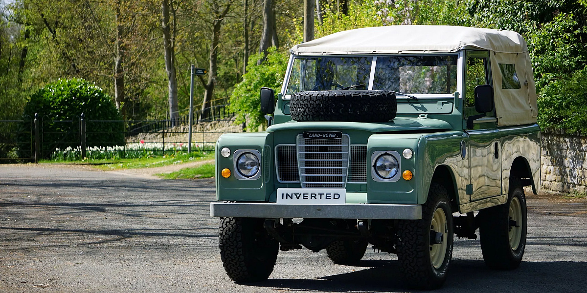 Klasični Land Rover ima električni pogon i domet do 193 kilometra